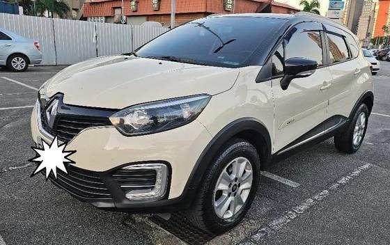 RENAULT CAPTUR 1.6 16V SCE FLEX LIFE X-TRONIC RENAULT CAPTUR 1.6 16V SCE FLEX LIFE X-TRONIC